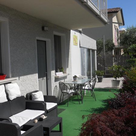 B&B Villa Flora Peschiera del Garda Exterior photo