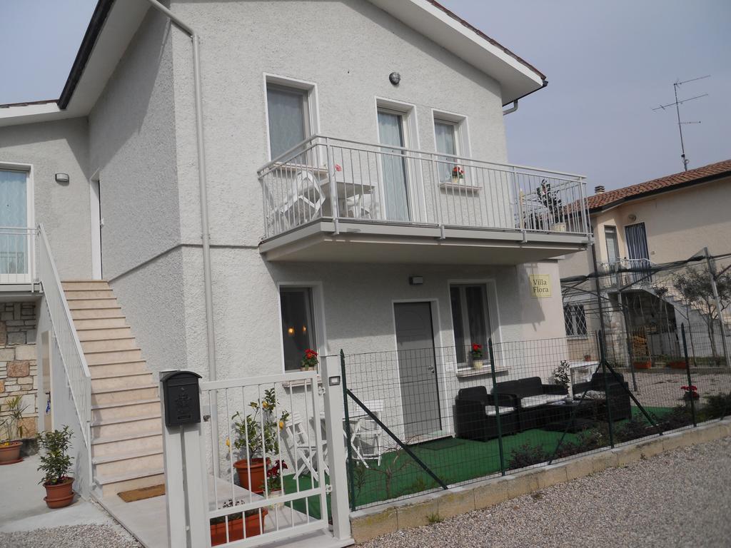 B&B Villa Flora Peschiera del Garda Exterior photo